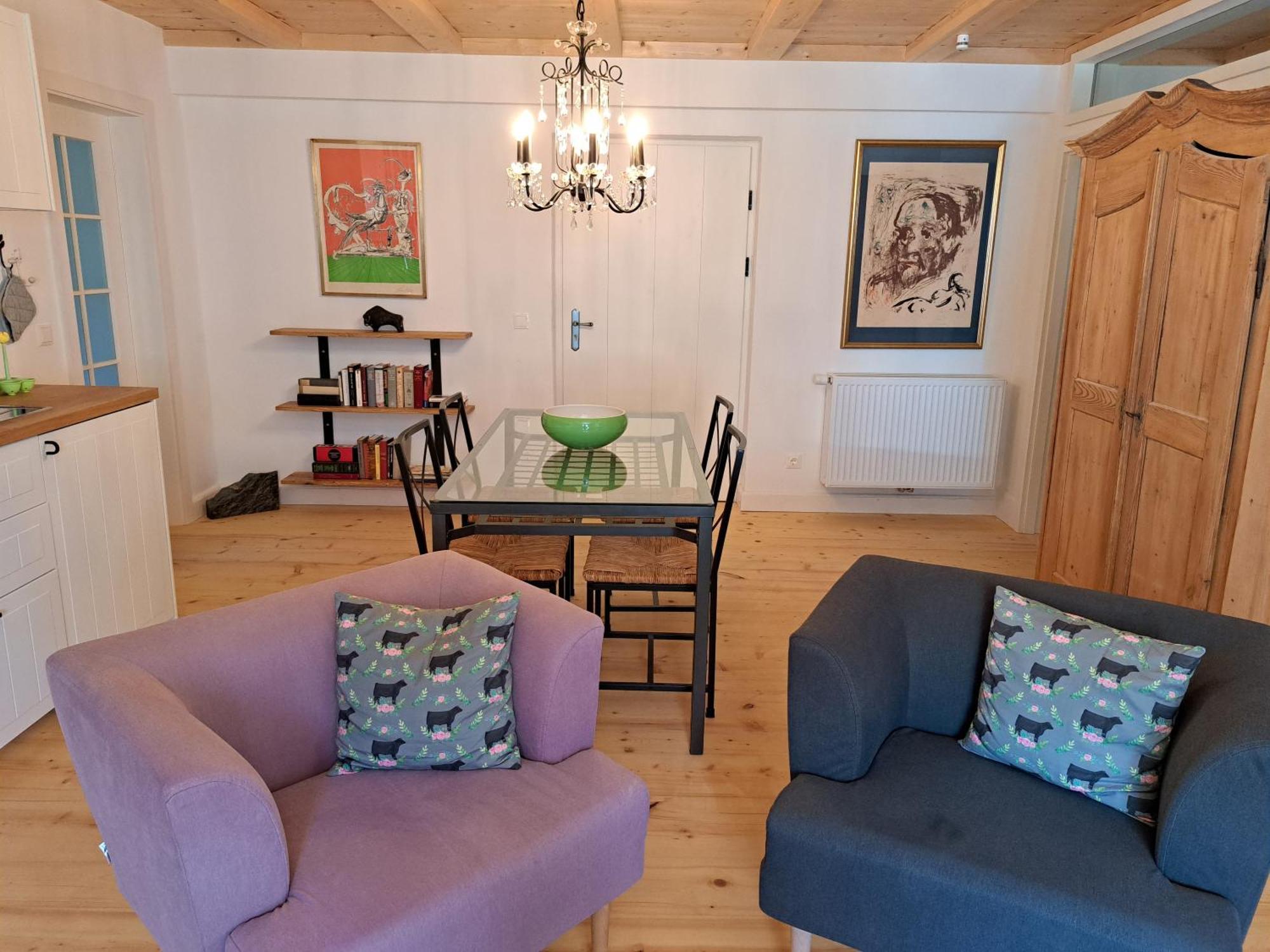 Neu! Ferienwohnungen Im Lueftlmalereck, Hennalahaus 오버아머가우 외부 사진