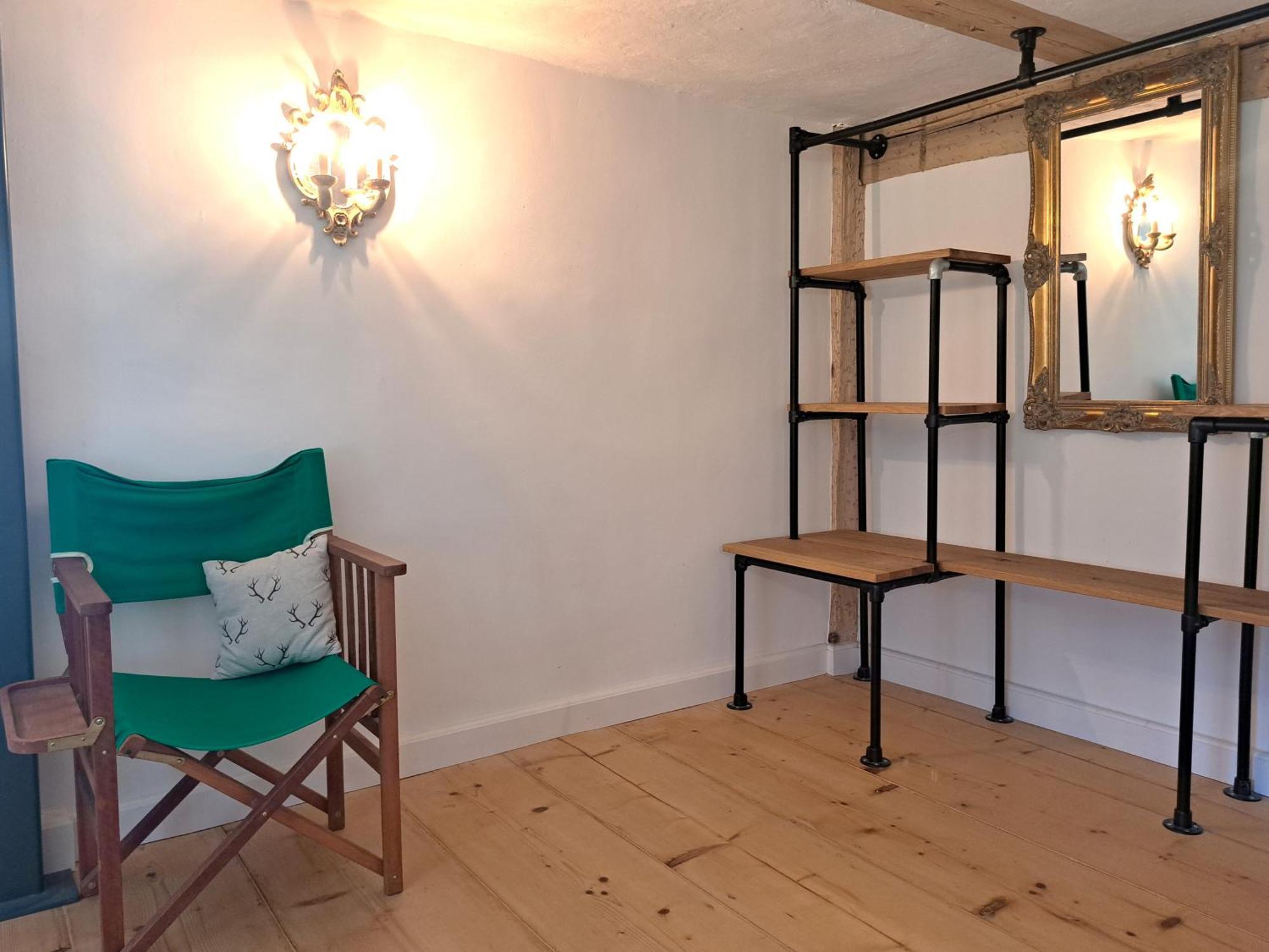 Neu! Ferienwohnungen Im Lueftlmalereck, Hennalahaus 오버아머가우 외부 사진